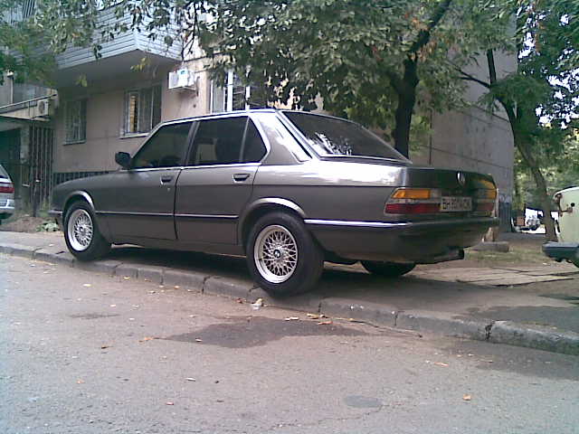 280920111987.jpg
