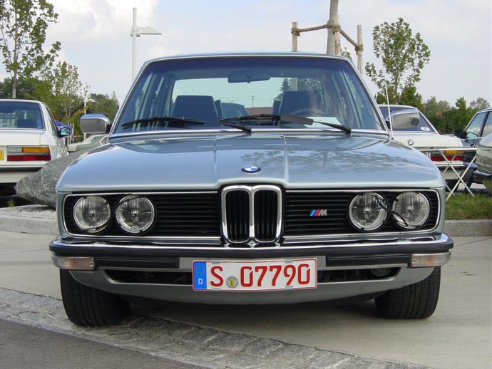 BMW-5-series-E12.jpg